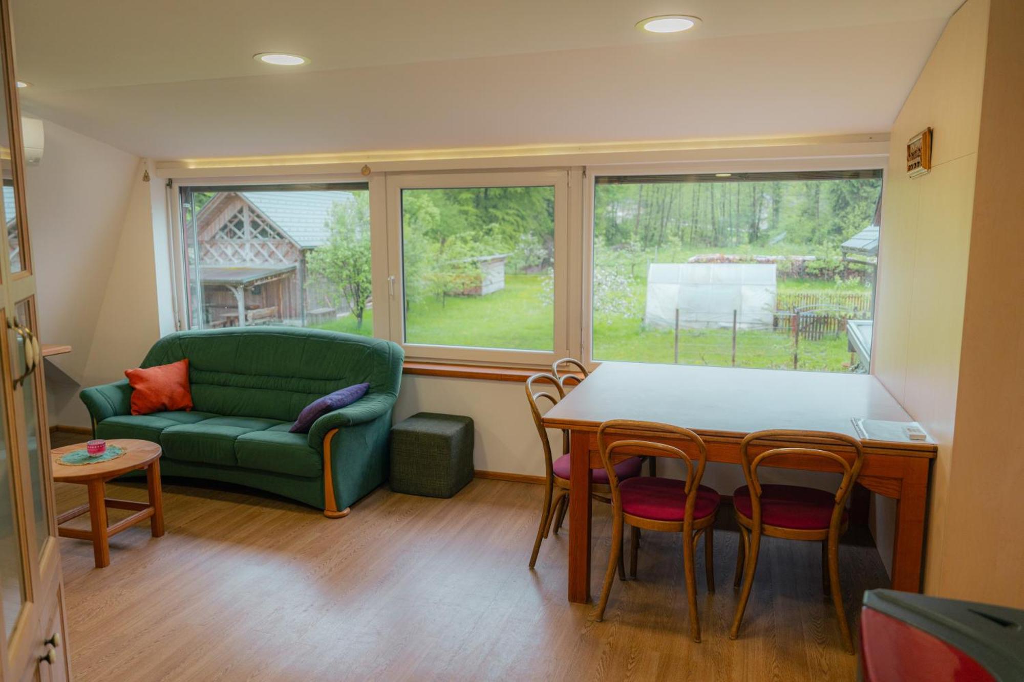 梅德沃德Country Retreat, Near Ljubljana City, Apartma Na Vasi, Blizu Mesta Ljubljana公寓 外观 照片